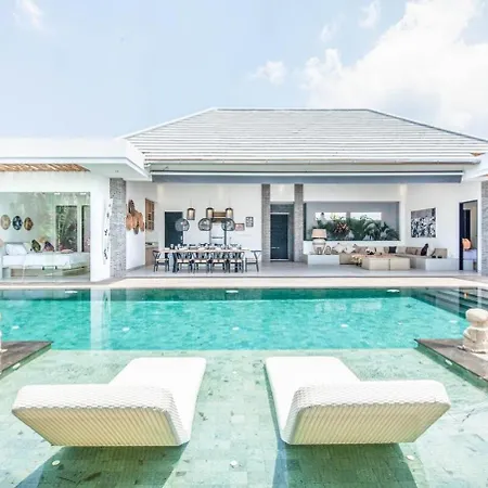 Modern 4 Bedroom Villa 400M To The Beach In Canggu
