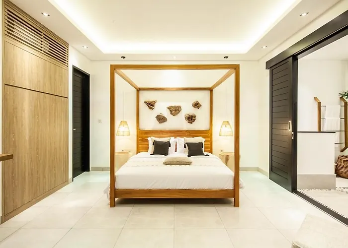 Modern 4 Bedroom Villa 400M To The Beach In Canggu * Canggu (Bali)