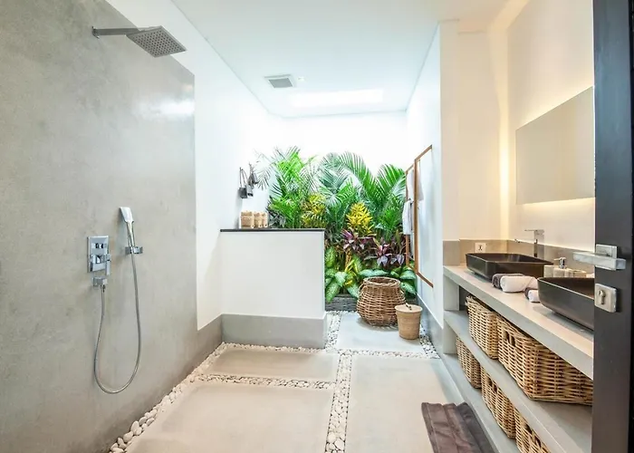 Modern 4 Bedroom Villa 400M To The Beach In Canggu Villa Canggu (Bali)