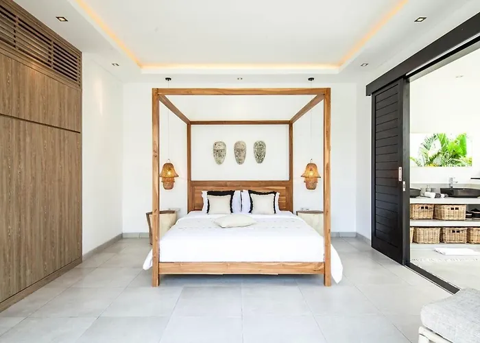 Modern 4 Bedroom Villa 400M To The Beach In Canggu * Canggu (Bali)