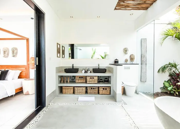Villa Modern 4 Bedroom Villa 400M To The Beach In Canggu