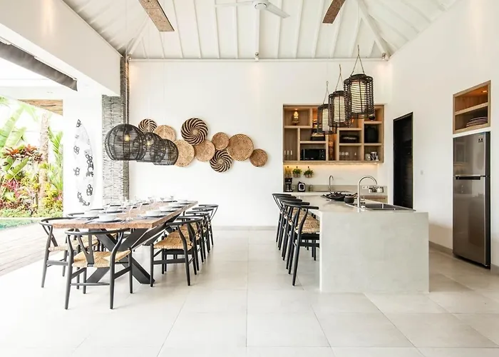 Modern 4 Bedroom Villa 400M To The Beach In Canggu Villa Canggu (Bali)